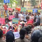 শাহবাগে সুপারিশপ্রাপ্ত শিক্ষকদের অবস্থান, পুলিশের সঙ্গে ধস্তাধস্তি