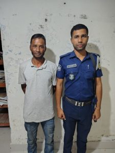 ভোলার মনপুরায় সাংবাদিক’কে মারধর-ছিনতাই, পুলিশের অভিযানে আটক ১