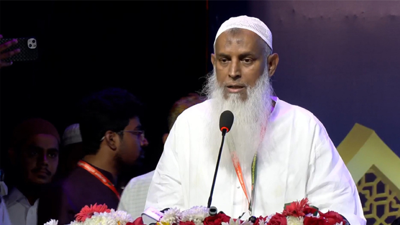 হজযাত্রীদের সেবায় ব্যর্থ হলে আমাদের পদত্যাগ করা উচিত : ধর্মমন্ত্রী