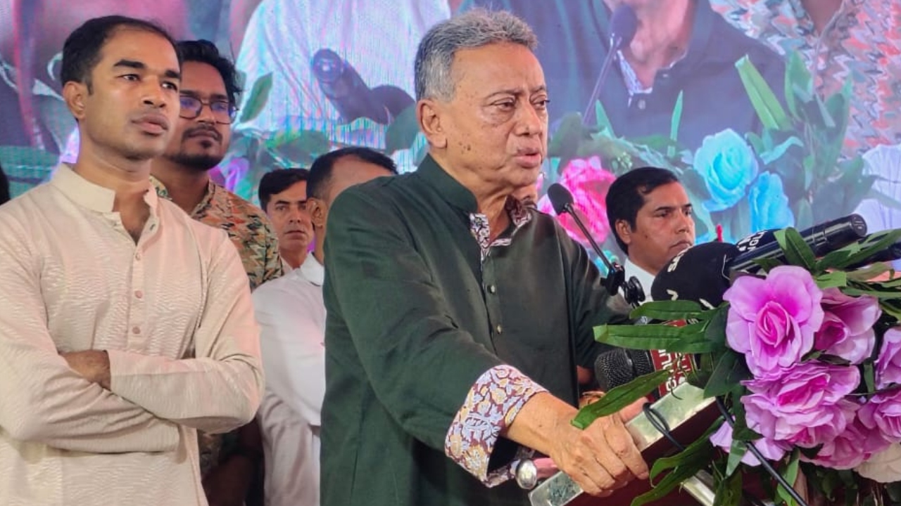 বিশ্ববিদ্যালয়ে দলীয়করণের কোনো সুযোগ নেই : আমির খসরু