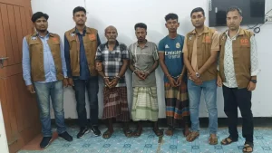 বাবা-ছেলে মিলে শ্যালকের পরিবারের চারজনকে হত্যা, গ্রেপ্তার ৩