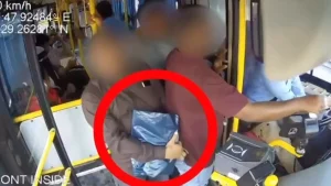 কুয়েতে বাসযাত্রীদের টার্গেট করে ডাকাতি, ৩ বাংলাদেশি গ্রেপ্তার