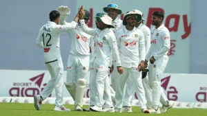 নাহিদ-তাইজুলদের বোলিং তোপে ২৩২ রানেই গুটিয়ে গেল পাকিস্তান