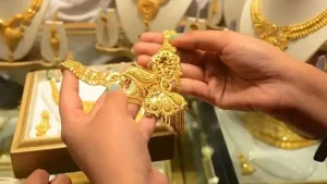 ৩ দফা কমে বাড়ল স্বর্ণের দাম, ভরি এখন কত?