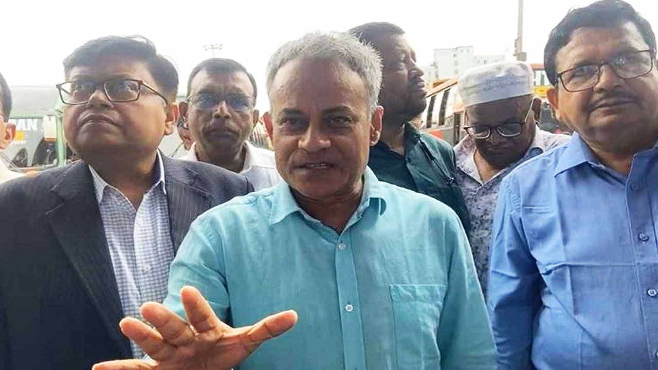 গণপরিবহনগুলো বাড়তি ভাড়া আদায় করছে না : সেতুমন্ত্রী